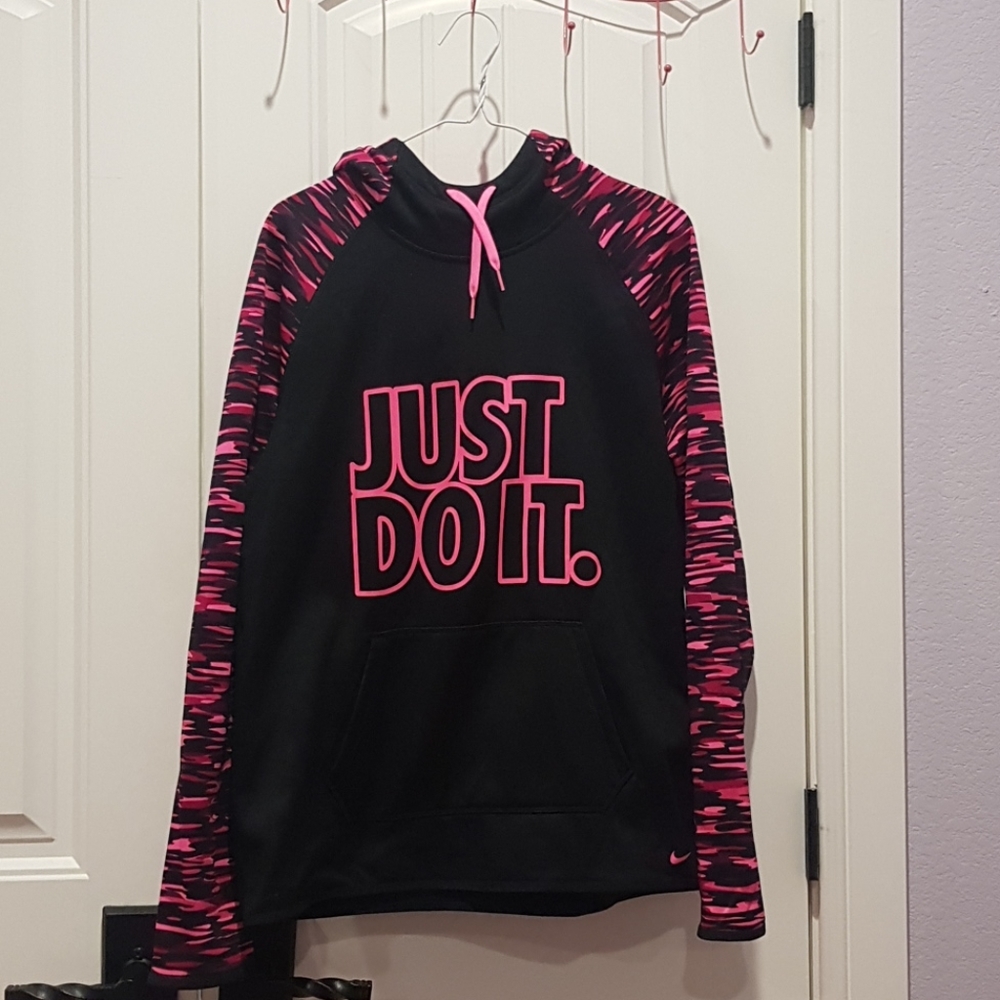 Nike therma fit sweatshirt size Large